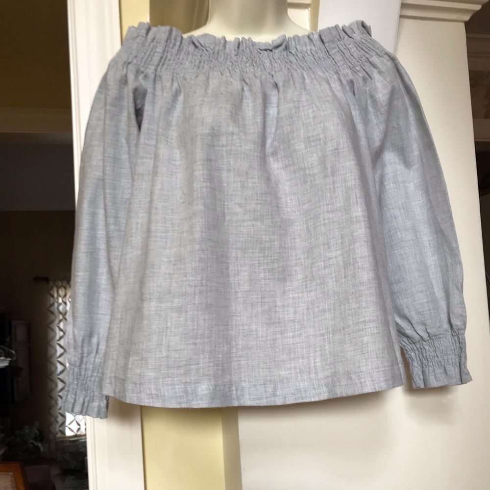 Loft gray elastic gathered off the shoulders top